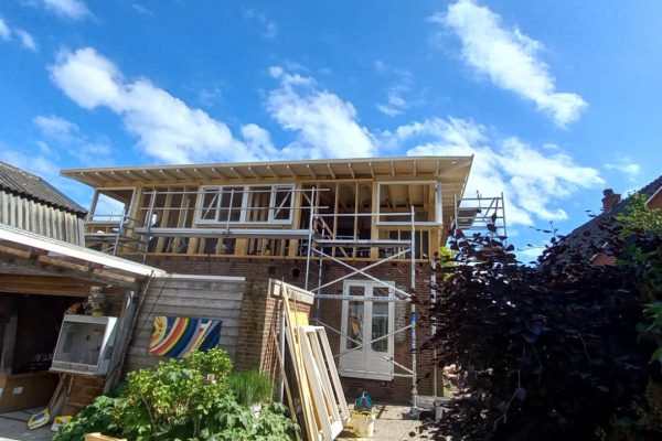 Dakopbouw timmerbedrijf Dakopbouw timmerbedrijf